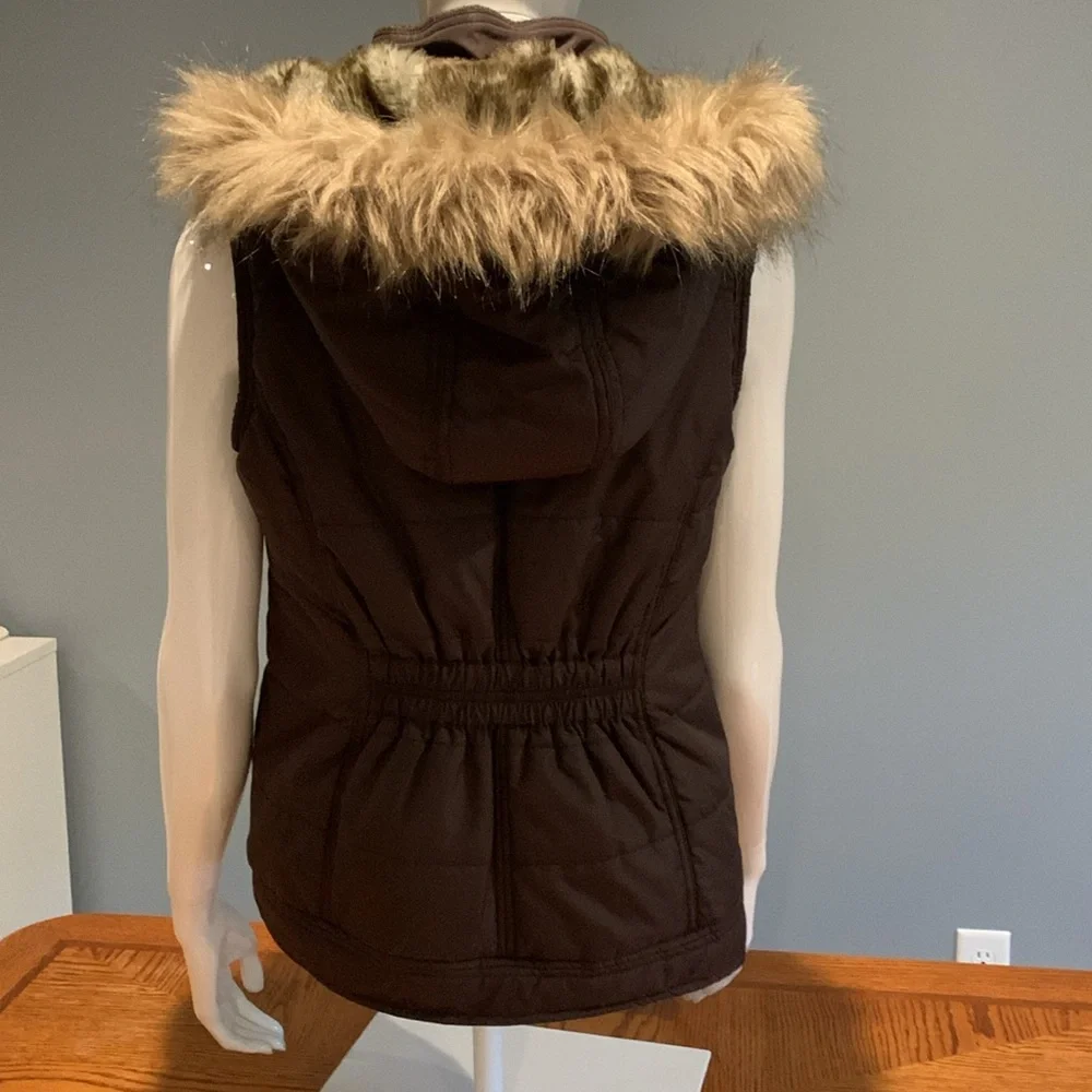 Vanity Brown Puffer Vest with Faux Fur Lining and Hat • Size Small - Picture 5 of 12